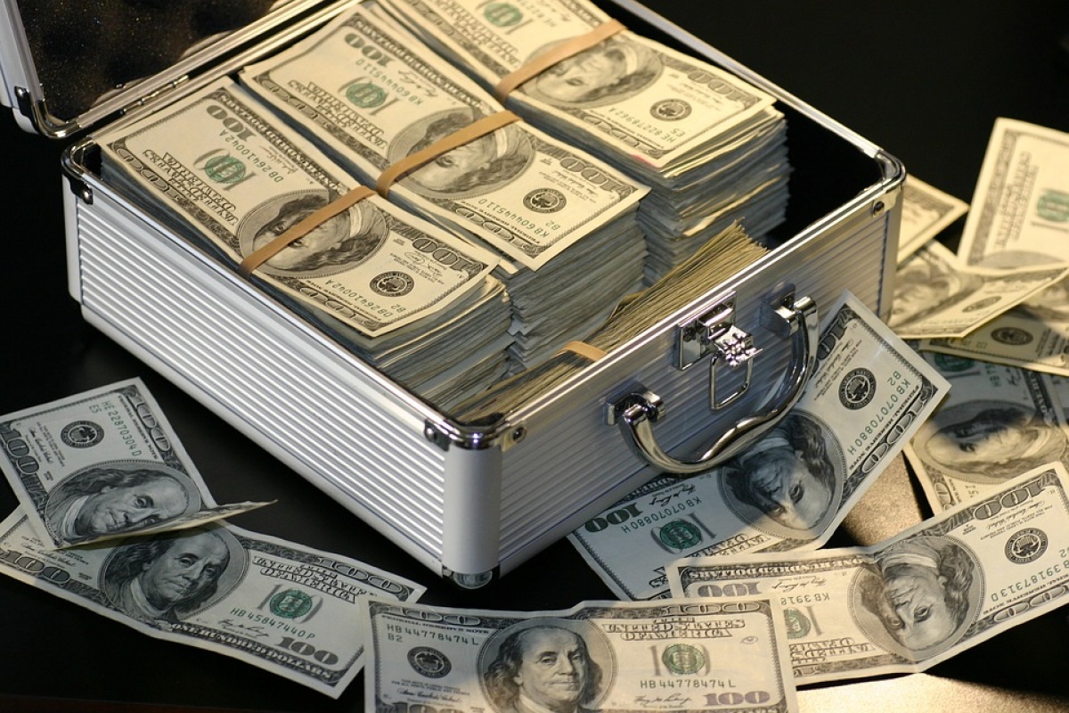 Украине необходимо выплатить $12 млрд по внешним долгам за 2 года