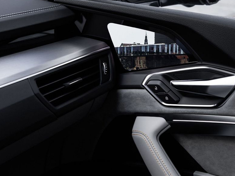 Audi представила машину с экранами вместо зеркал